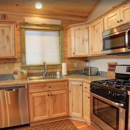 Fox Den Lodge West Yellowstone Ngoại thất bức ảnh